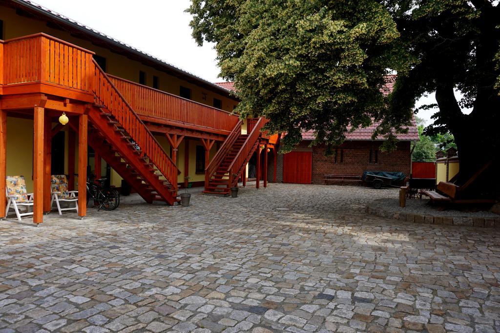 L&L Skaters Home Langenlipsdorf Luaran gambar